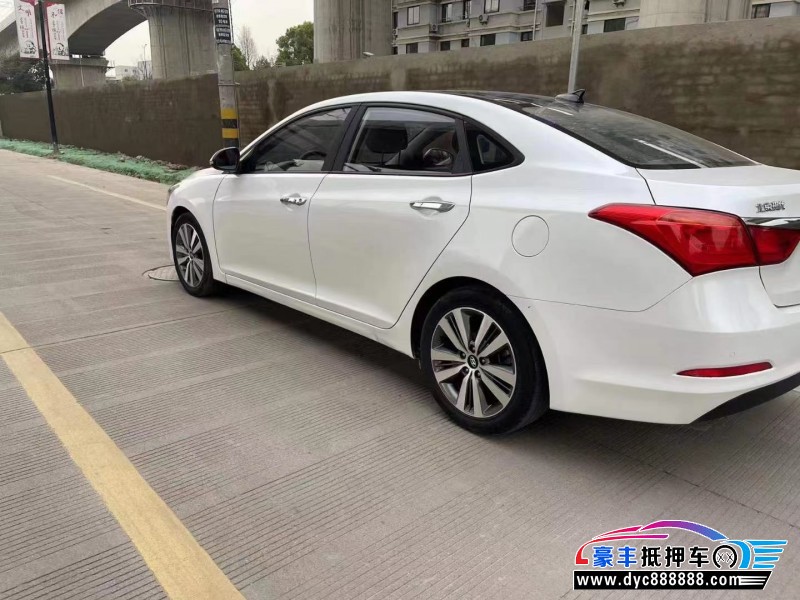 17年现代名图轿车抵押车出售