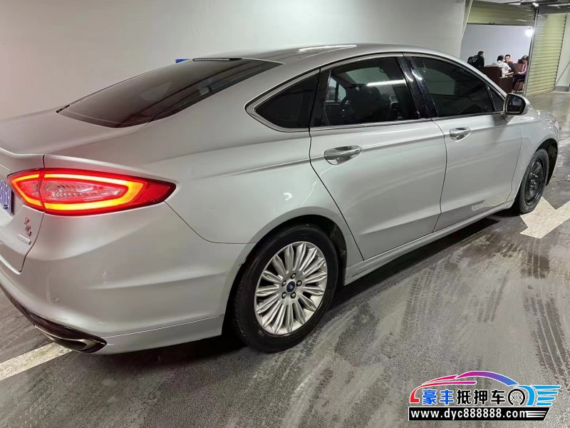 13年福特蒙迪欧轿车抵押车出售