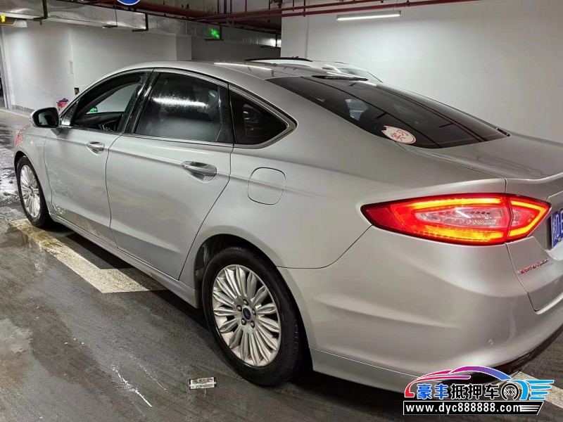 13年福特蒙迪欧轿车抵押车出售