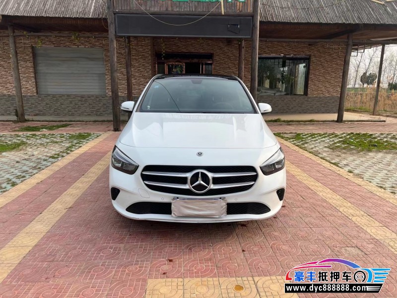 20年奔驰B轿车抵押车出售