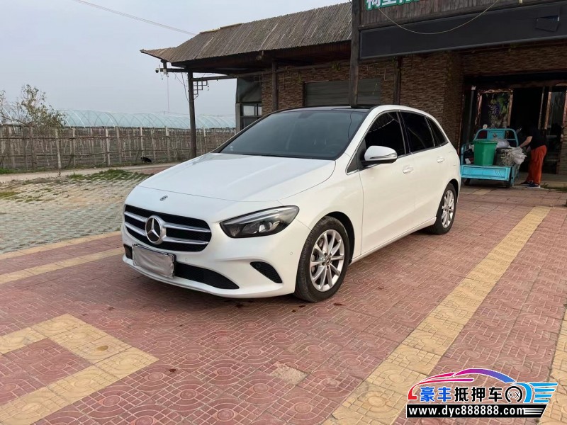 20年奔驰B轿车抵押车出售