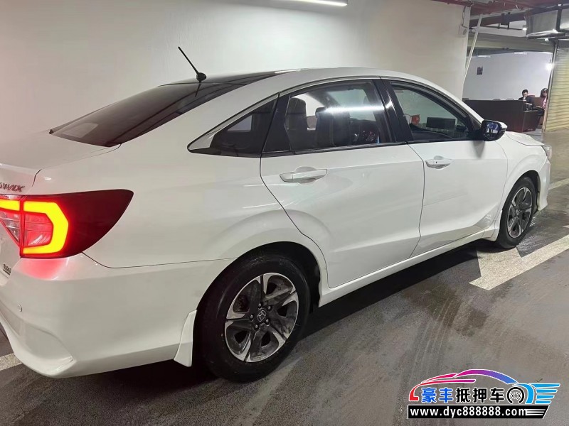 20年本田享域轿车抵押车出售