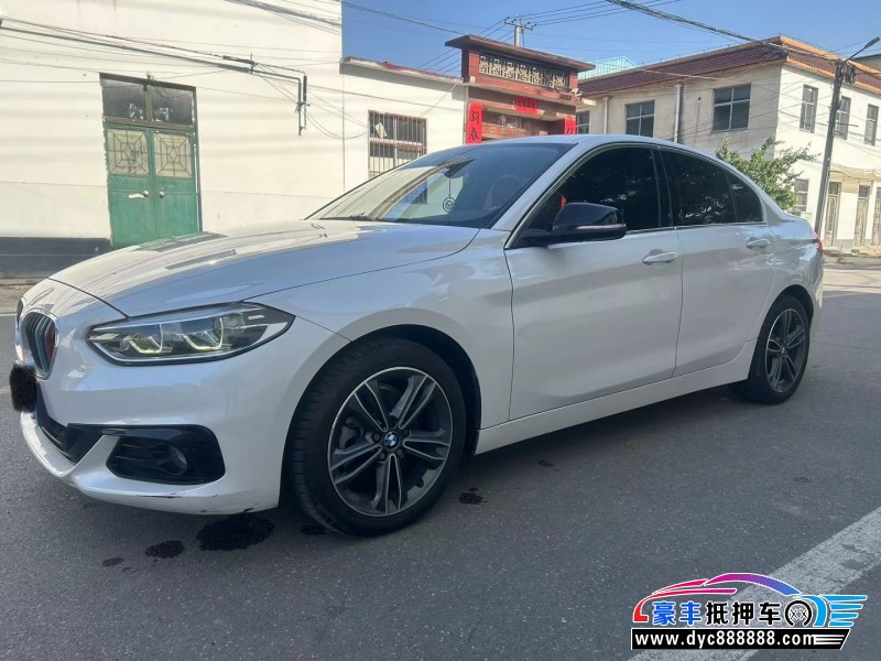 19年宝马1系轿车抵押车出售