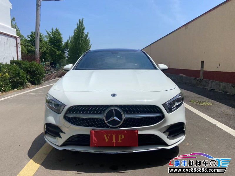 20年奔驰A轿车抵押车出售