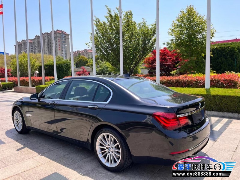 15年宝马7系轿车抵押车出售