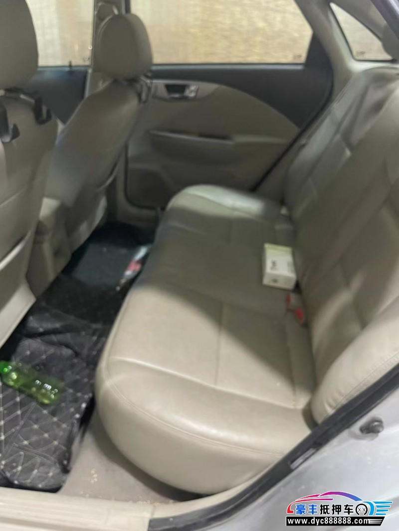 16年别克凯越轿车抵押车出售