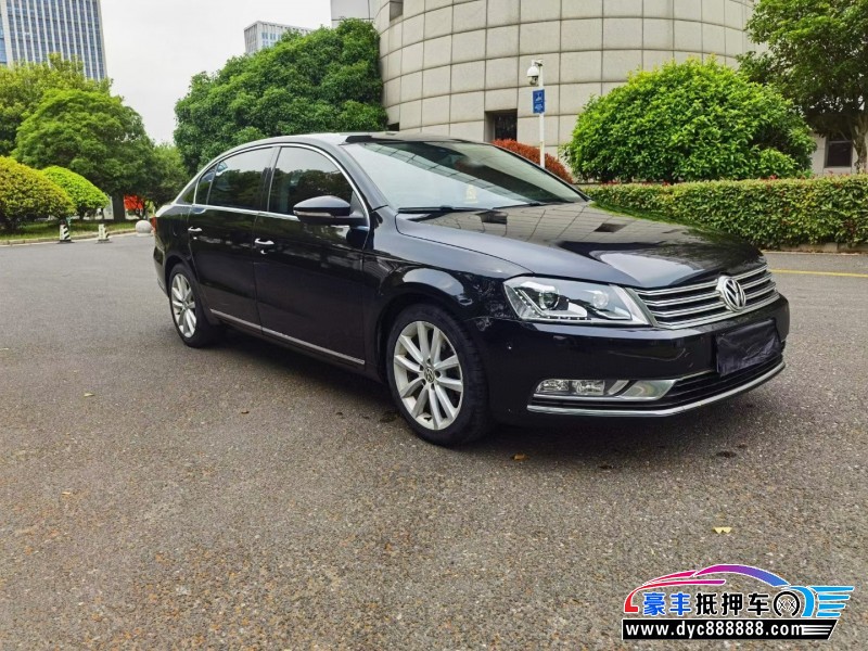 14年大众迈腾轿车抵押车出售