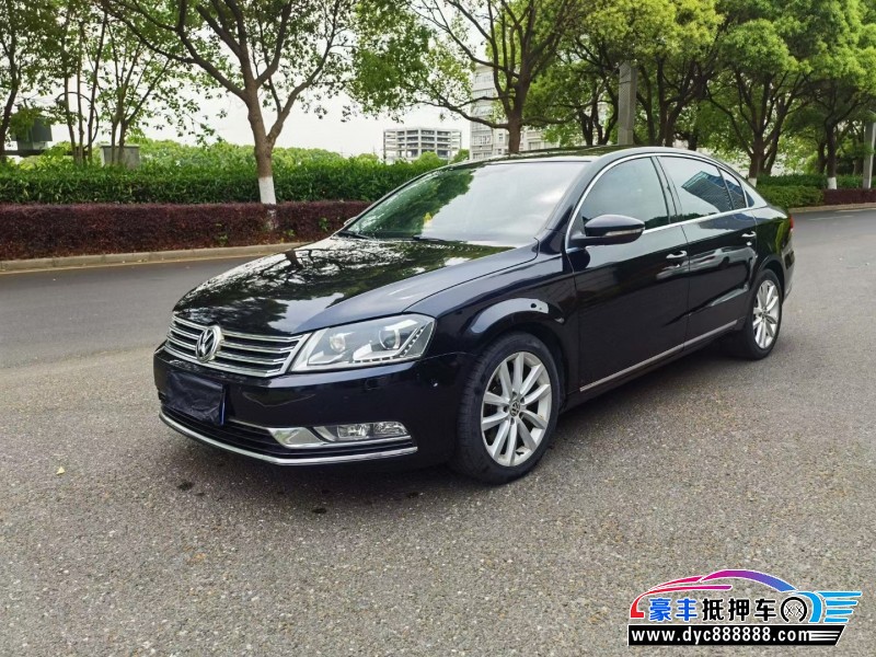 14年大众迈腾轿车抵押车出售