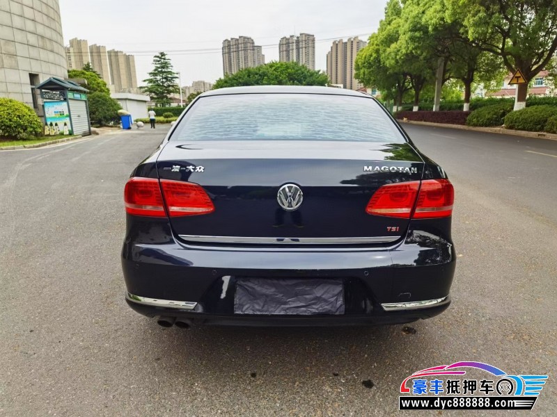 14年大众迈腾轿车抵押车出售