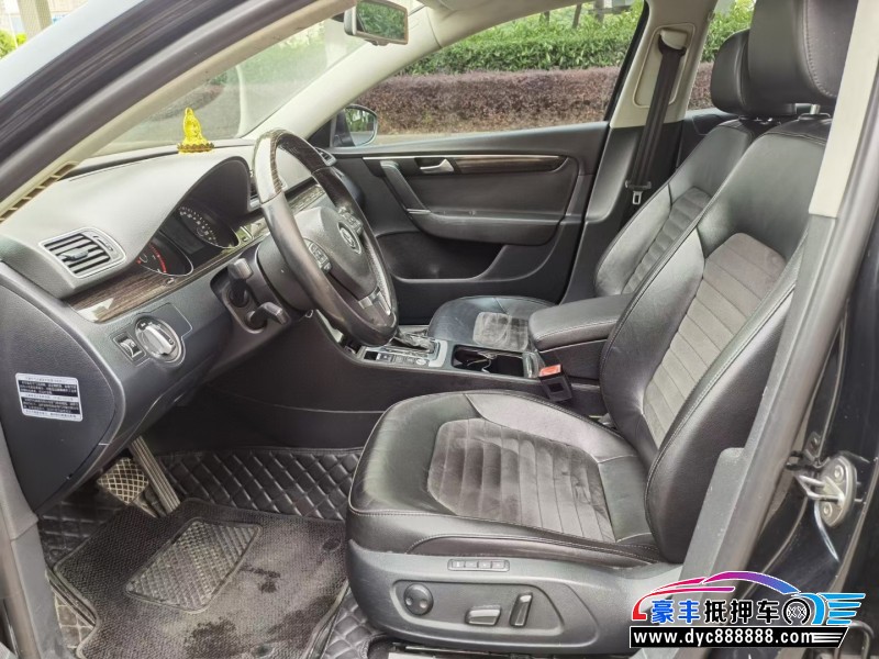 14年大众迈腾轿车抵押车出售