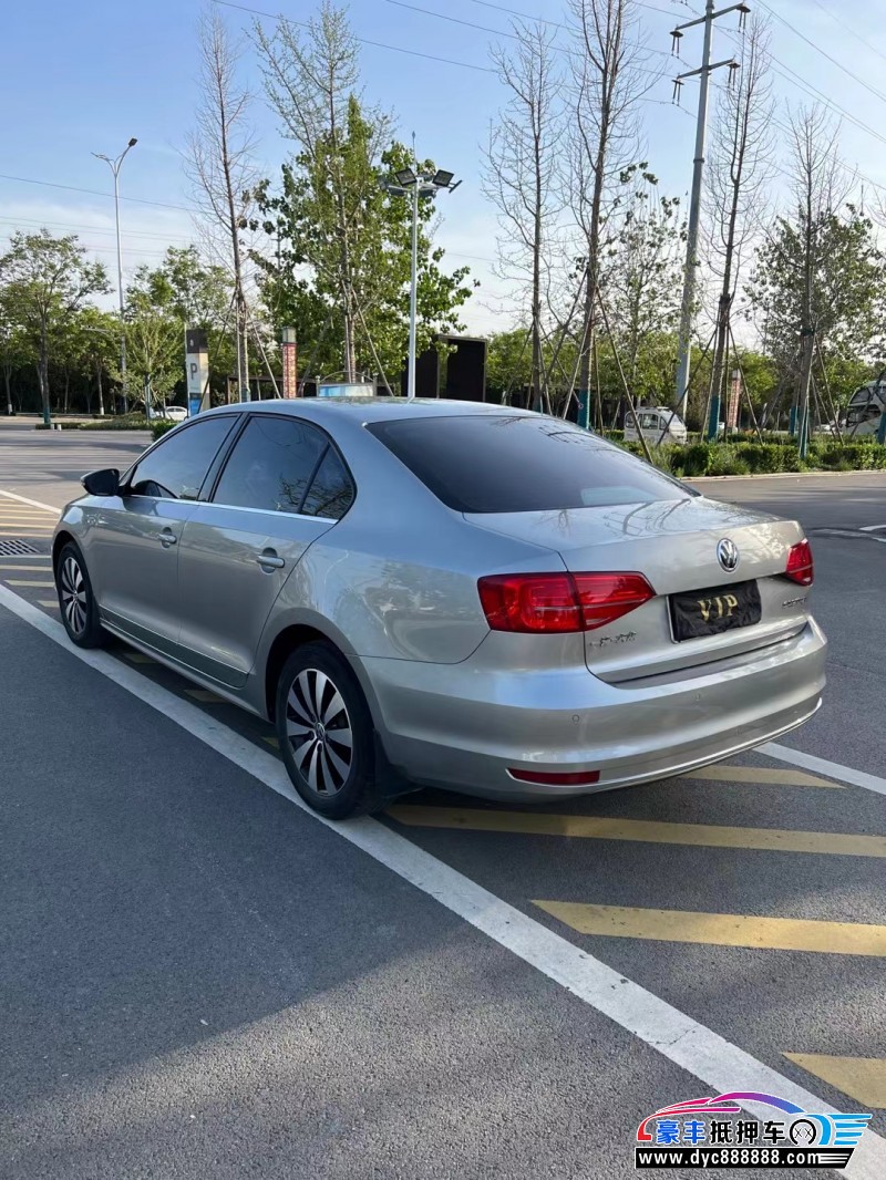 18年大众速腾轿车抵押车出售