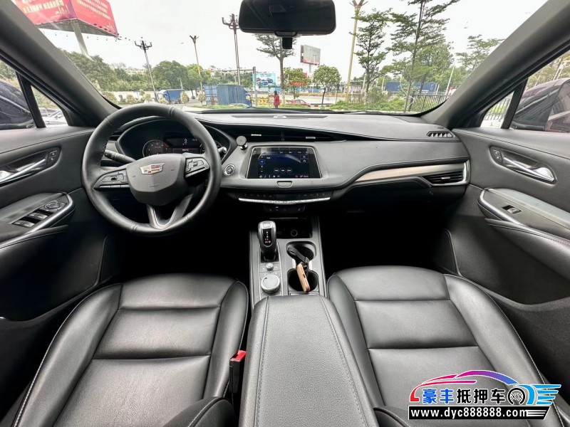 19年凯迪拉克XT4轿车抵押车出售