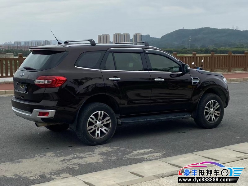 16年福特撼路者轿车抵押车出售