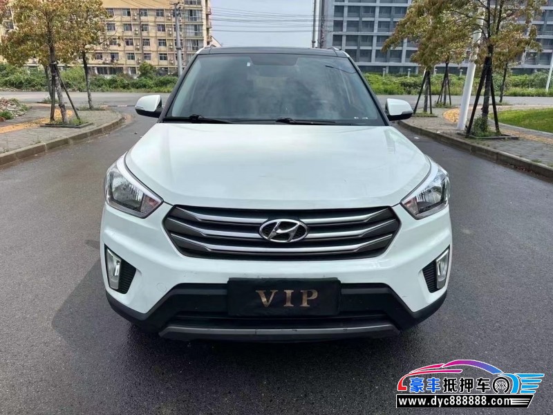 17年现代ix25轿车抵押车出售