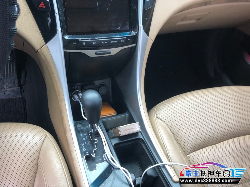 11年现代索纳塔轿车抵押车出售