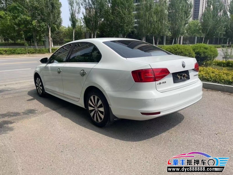 16年大众速腾轿车抵押车出售