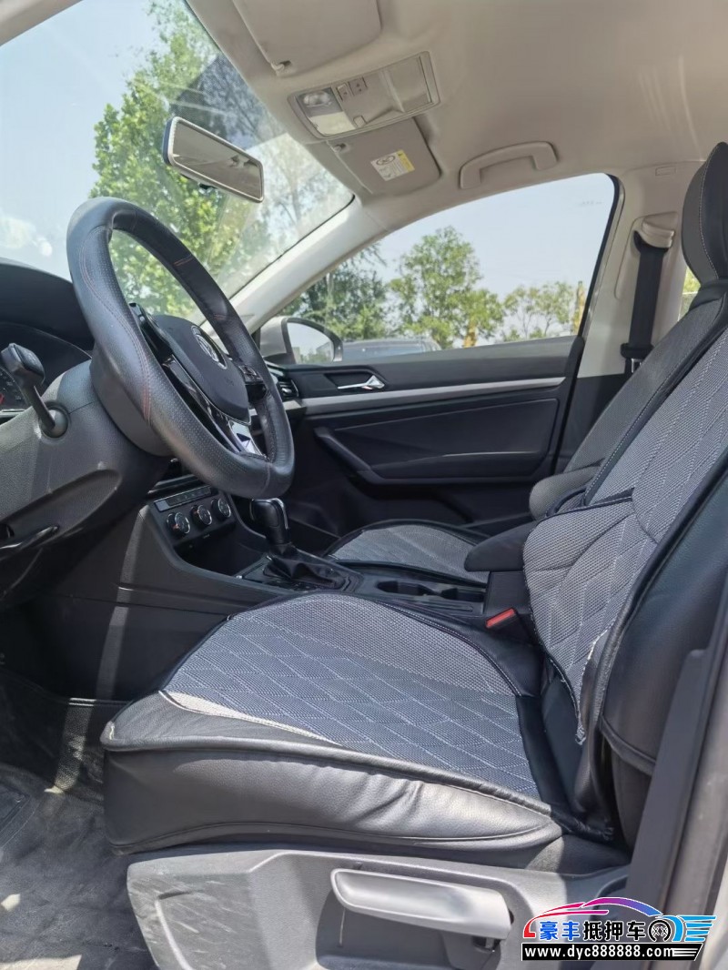 19年大众朗逸轿车抵押车出售