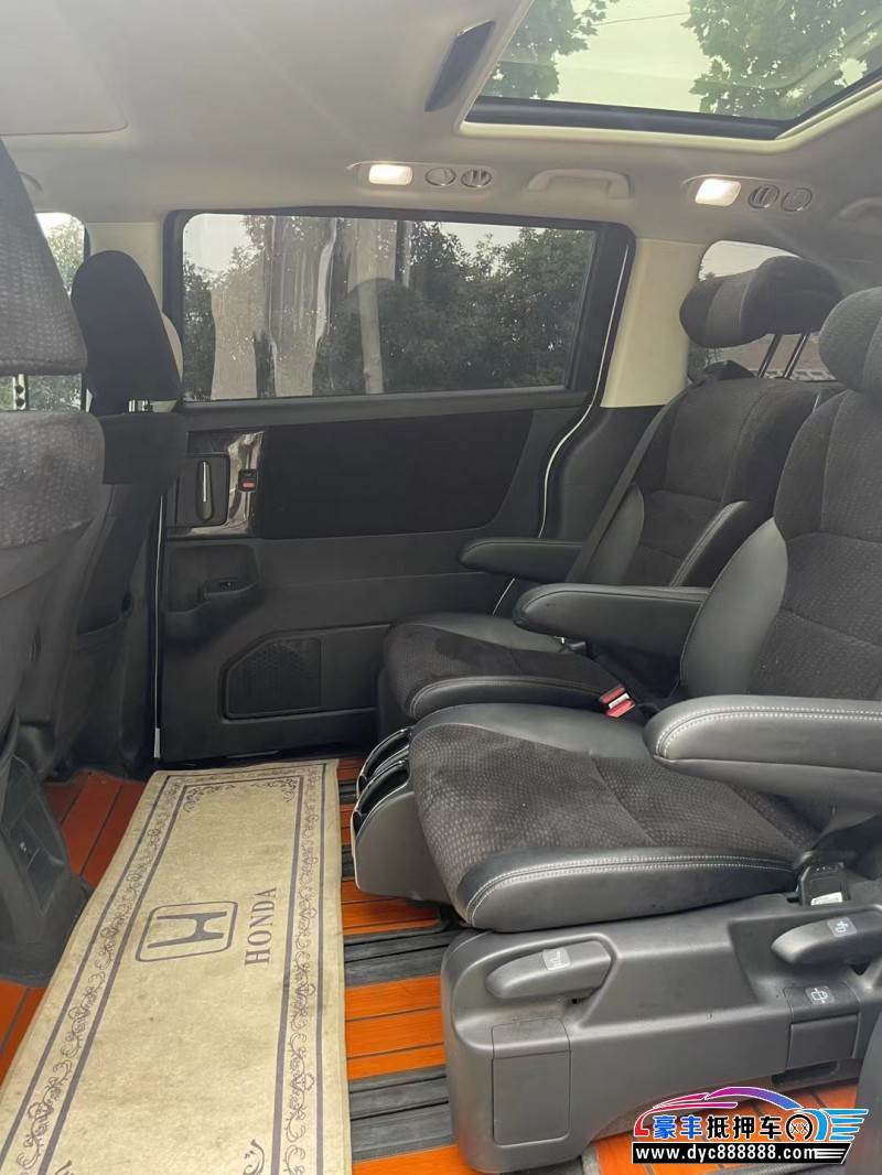 20年本田艾力绅轿车抵押车出售