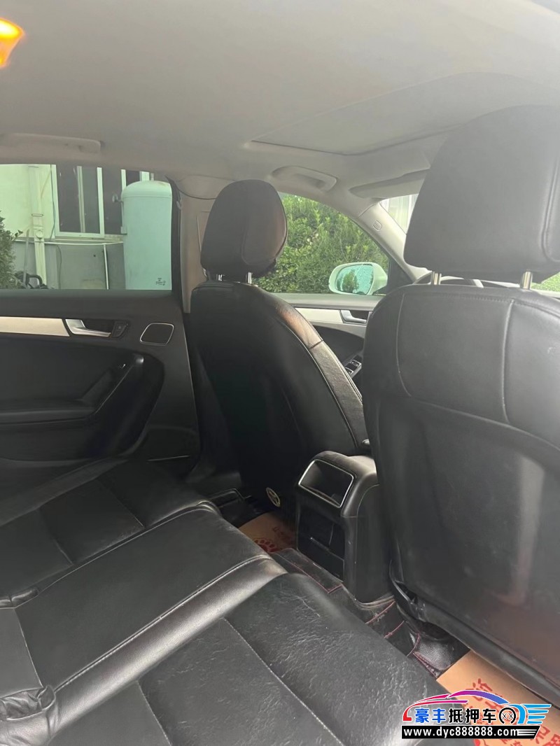 14年奥迪A4轿车抵押车出售