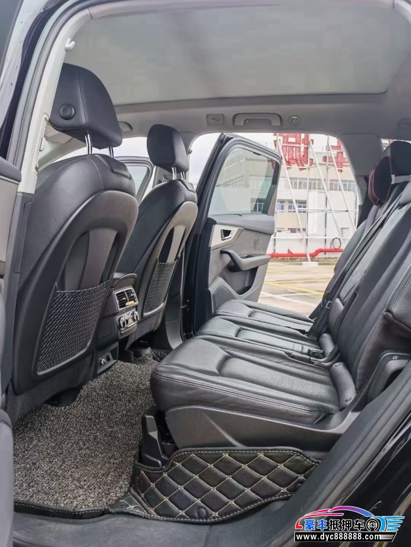 19年奥迪Q7轿车抵押车出售