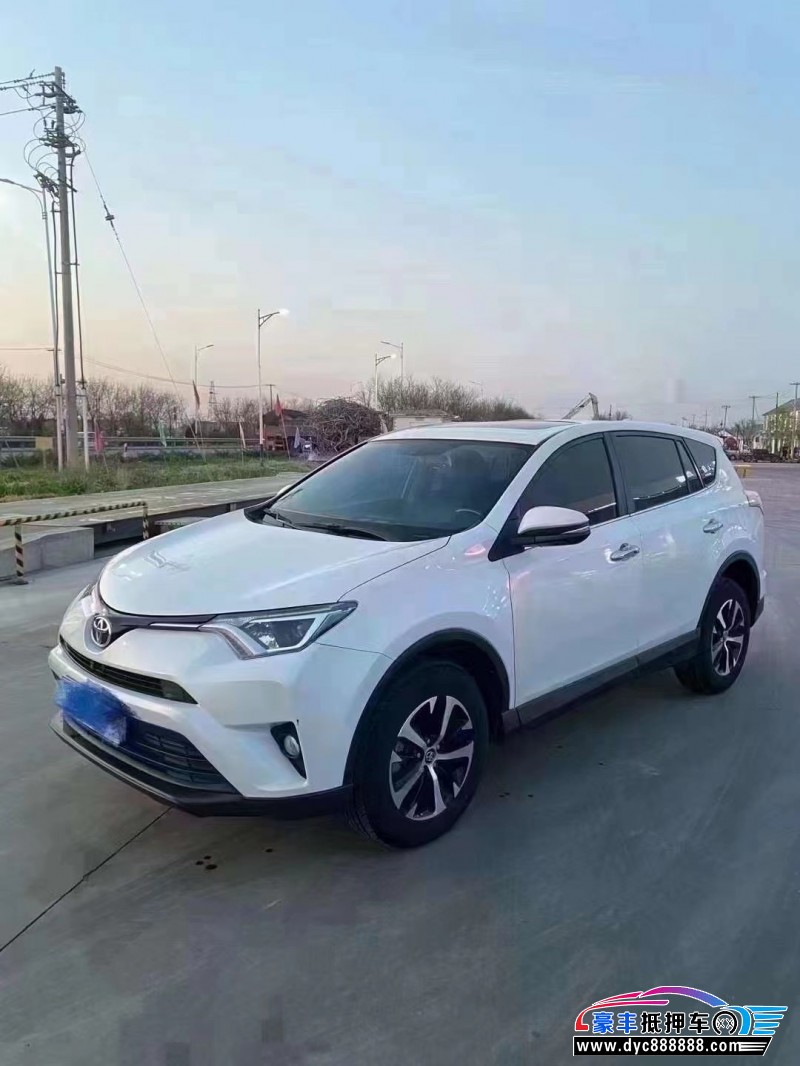 19年丰田RAV4轿车抵押车出售