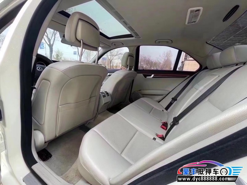 12年奔驰C轿车抵押车出售