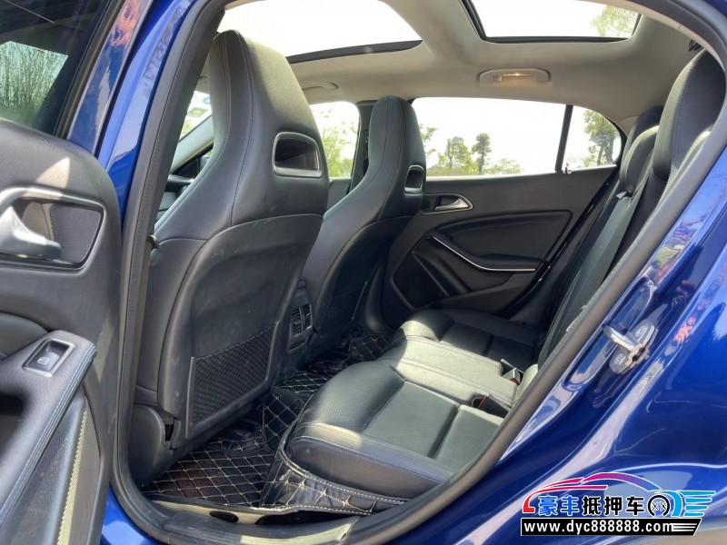 19年奔驰GLA轿车抵押车出售