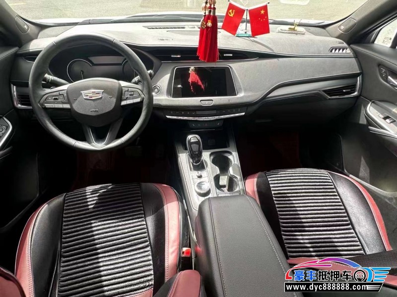 21年凯迪拉克XT4轿车抵押车出售