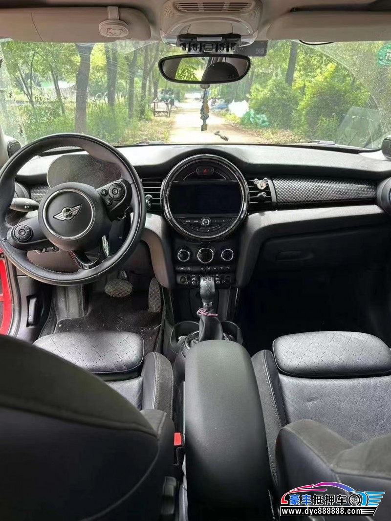 15年宝马MINI轿车抵押车出售