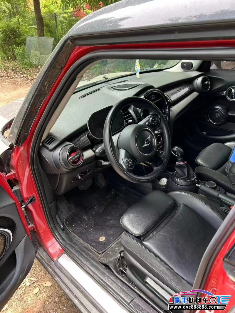 15年宝马MINI轿车抵押车出售