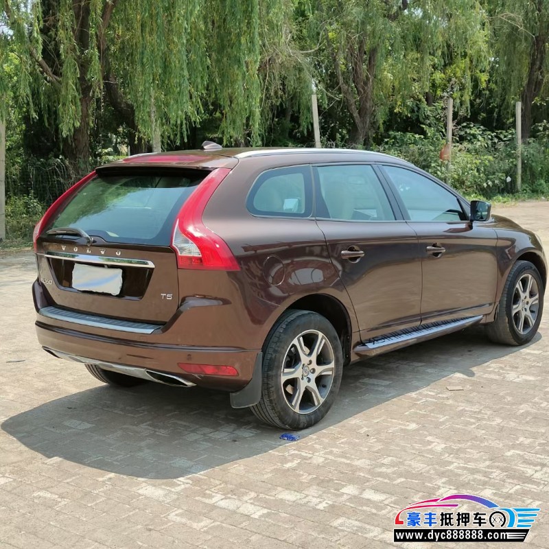 13年沃尔沃XC60轿车抵押车出售