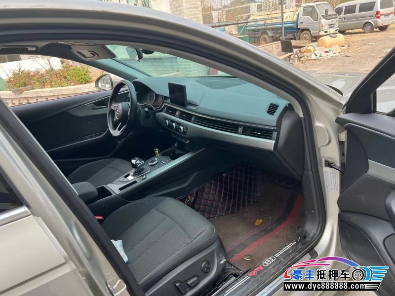 18年奥迪A4轿车抵押车出售