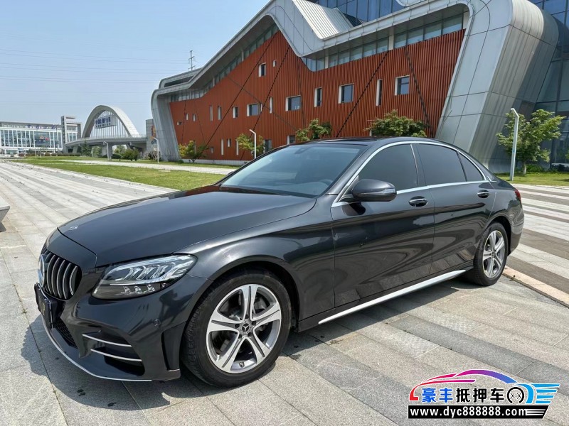 20年奔驰C级轿车抵押车出售