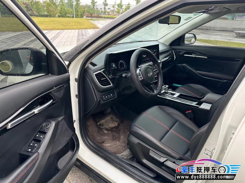 20年起亚KX3轿车抵押车出售