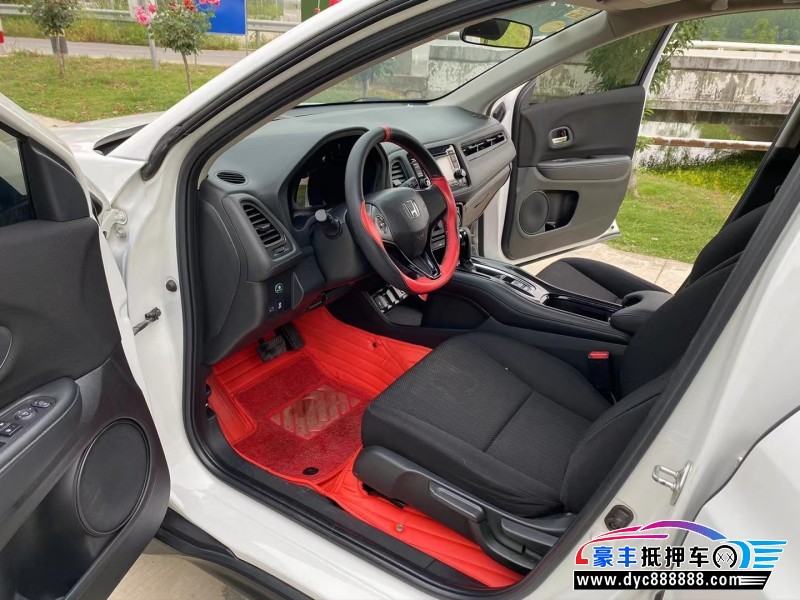 18年本田缤智轿车抵押车出售