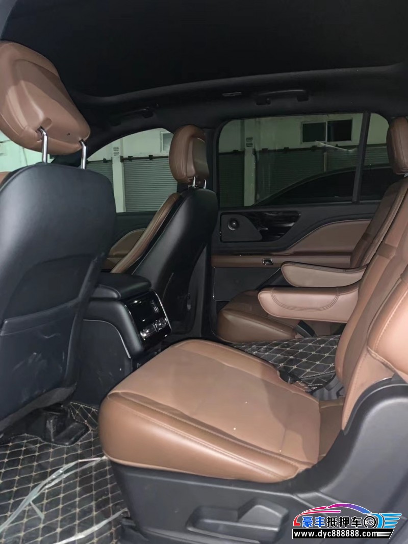 21年林肯飞行家轿车抵押车出售