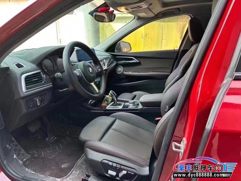 21年宝马1系轿车抵押车出售