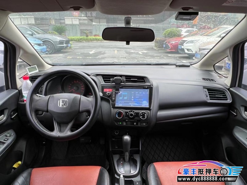 15年本田飞度轿车抵押车出售