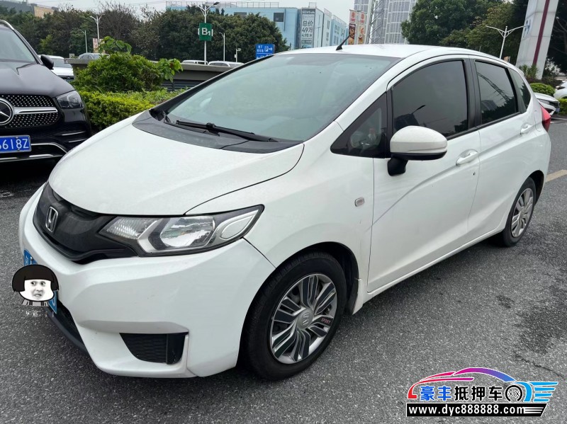 15年本田飞度轿车抵押车出售