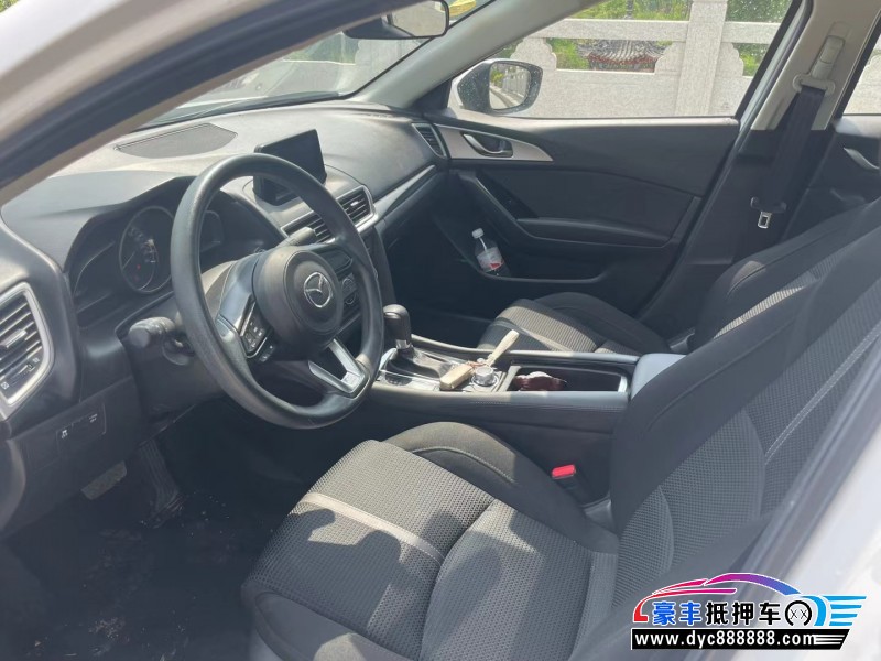 20年马自达昂克赛拉轿车抵押车出售