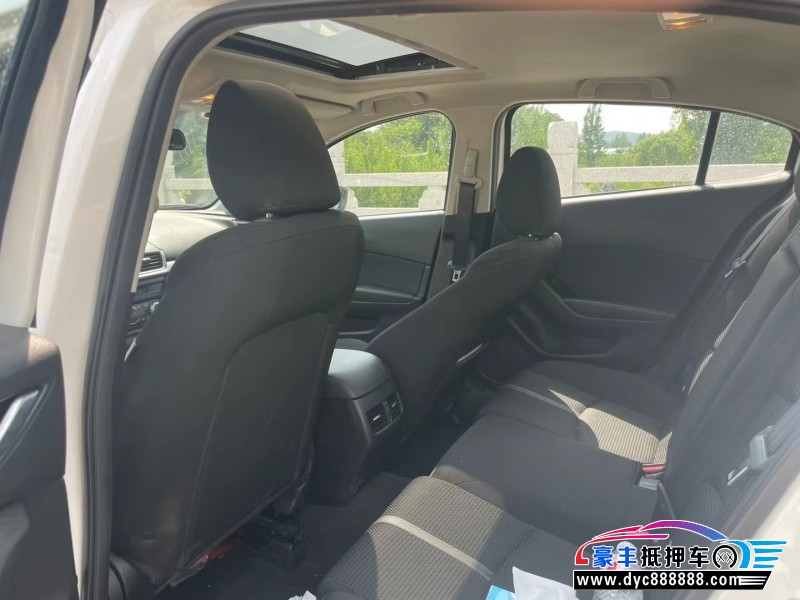 20年马自达昂克赛拉轿车抵押车出售