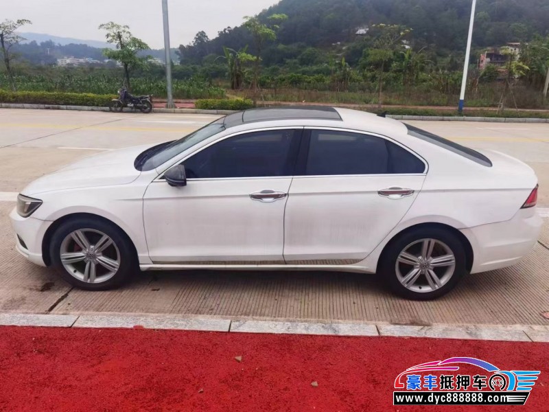 16年大众凌渡轿车抵押车出售