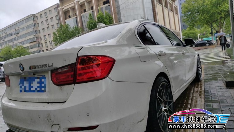 15年宝马3系轿车抵押车出售