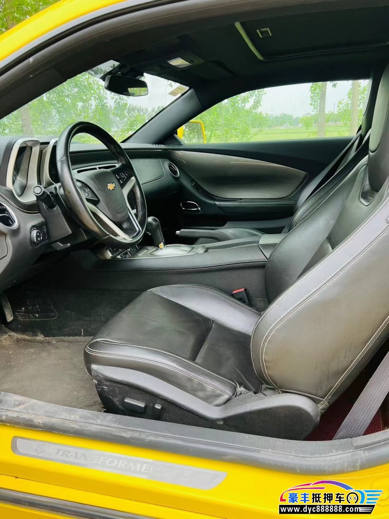 16年雪佛兰科迈罗轿车抵押车出售