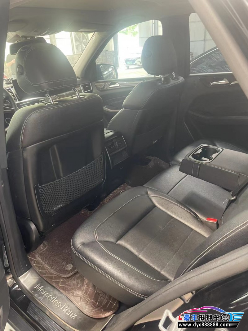 15年奔驰ML轿车抵押车出售