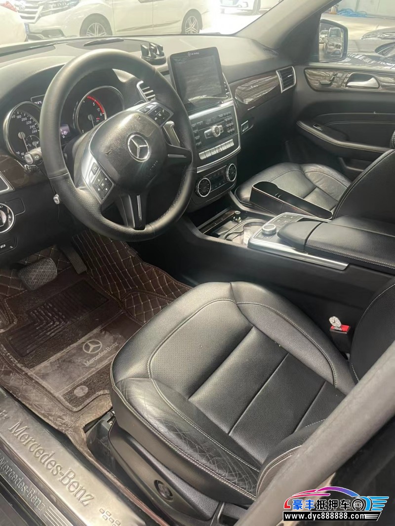 15年奔驰ML轿车抵押车出售