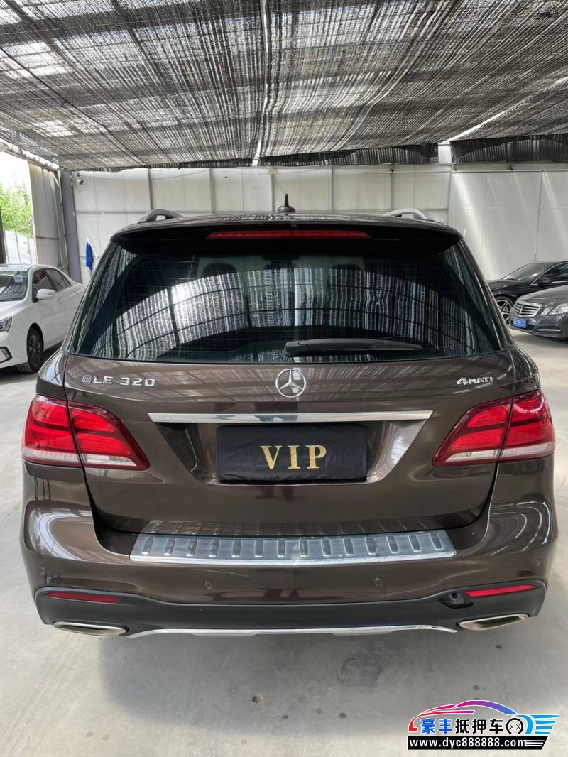 18年奔驰GLE轿车抵押车出售