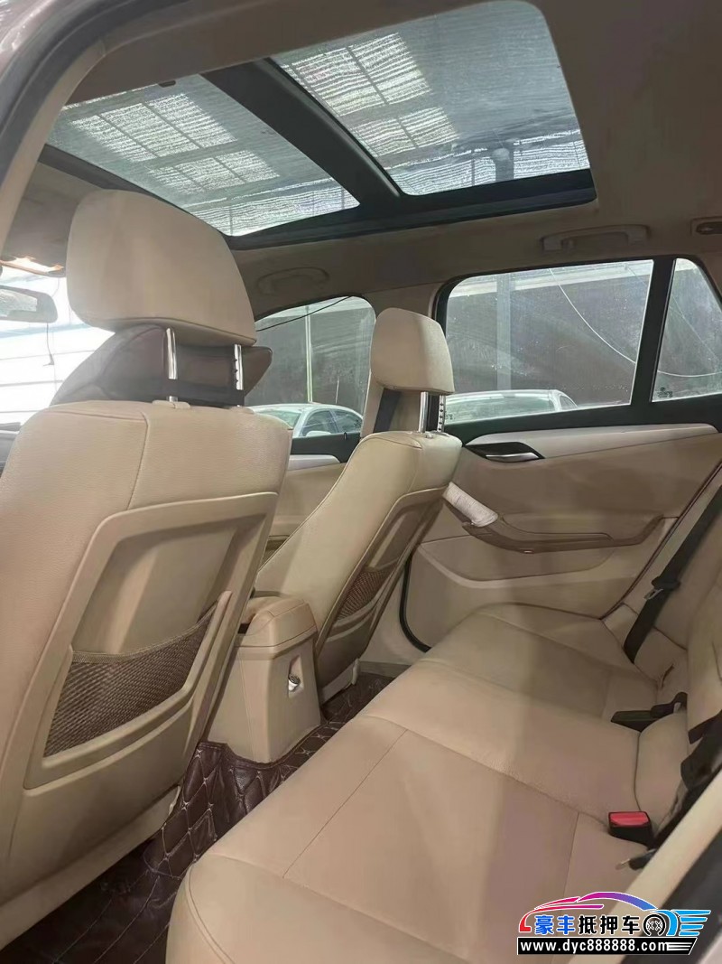 13年宝马X1轿车抵押车出售