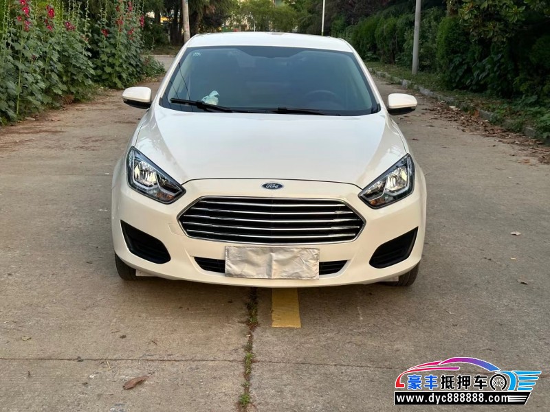 18年福特福睿斯轿车抵押车出售