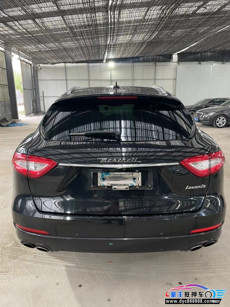 17年玛莎拉蒂莱万特轿车抵押车出售